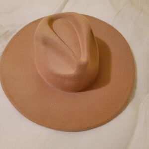 Camel colored stiff brimmed hat